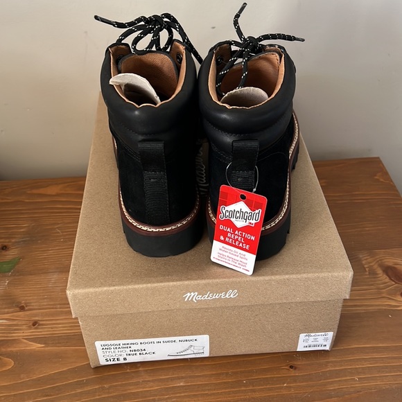 Madewell The Citywalk Lugsole Hiker Boot in Leather - Picture 7 of 10